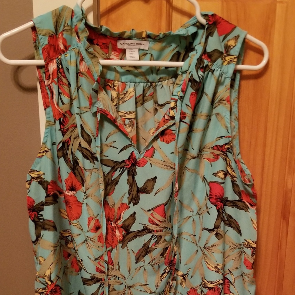 Light Aqua Floral Sleeveless Blouse
